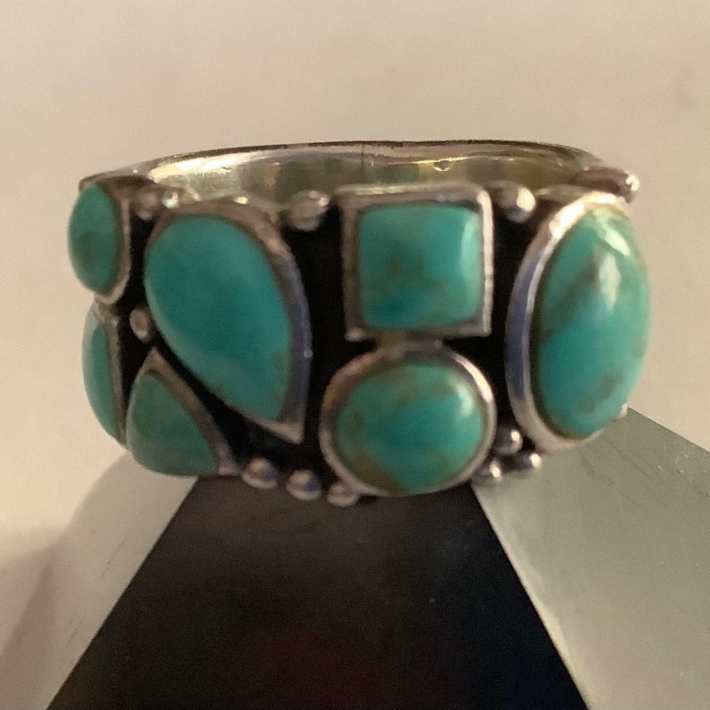 GORGEOUS STERLING SILVER TURQUOISE BAND WITH 7 STONES!!